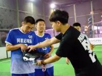 Lanbo- 乒乓球夜战：雪域灰熊队鏖战陇右貔貅队，速度优势明显定海神针仍在